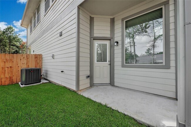 Building Photo - 140 Axlewood Ct