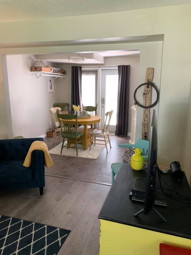 Photo du bâtiment - 4813-453A 53a St