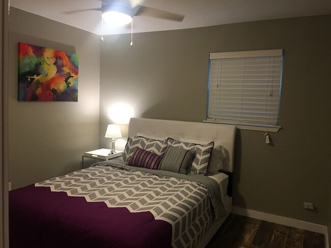 Photo - DSP-600 N East Duplex Apartment