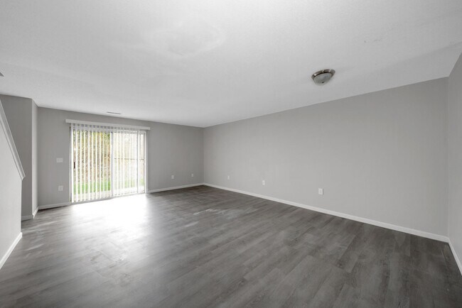 Foto del edificio - South Pointe Townhomes