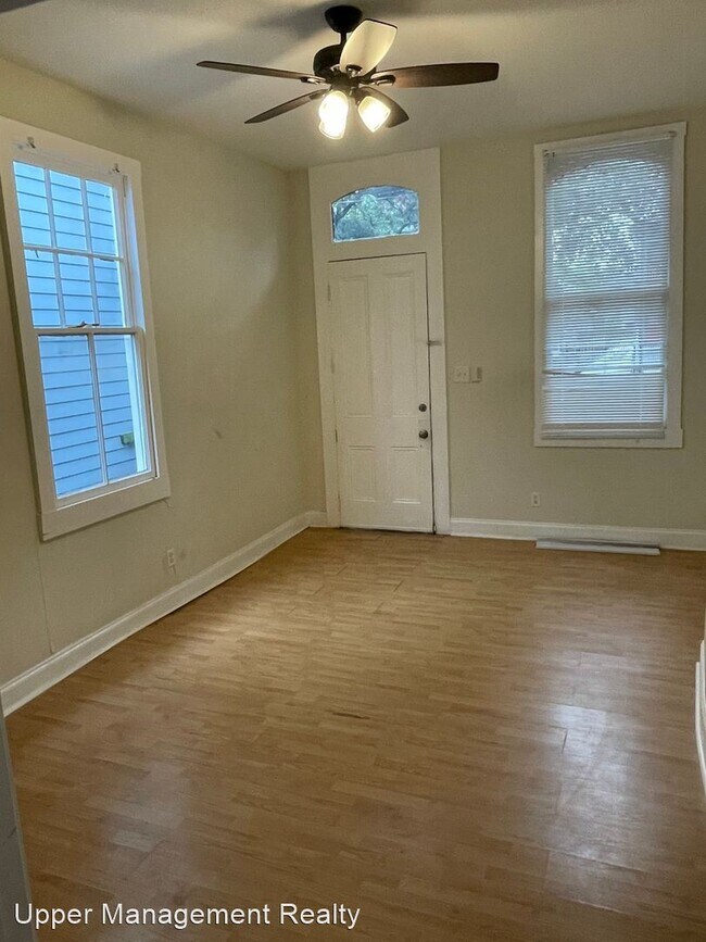 Building Photo - 2 br, 1 bath Apartment - 3008 - 3010 Bienv...