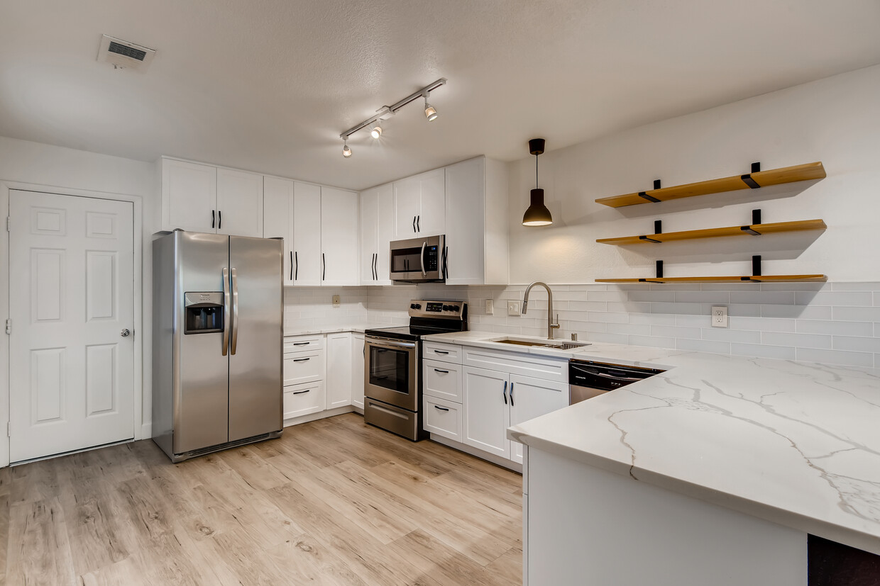 Foto principal - 6250 W Flamingo Rd