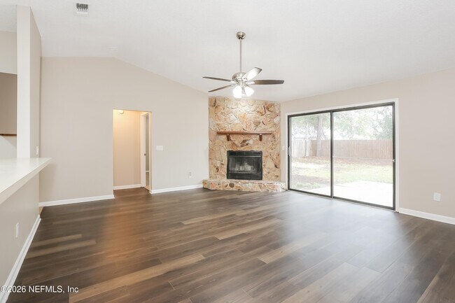 Foto del edificio - 6507 Diamond Leaf Ct S