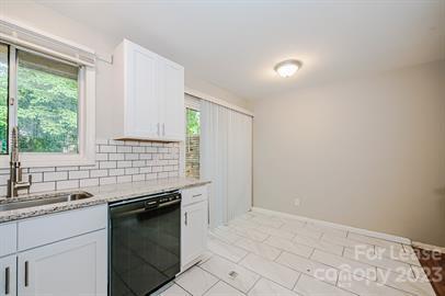 Building Photo - 615 Camrose Dr