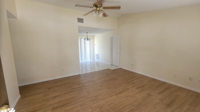 Building Photo - 1039 Lamplighter Dr NW