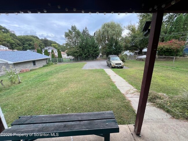 Foto del edificio - 162 N Third St