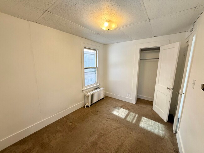 Building Photo - 736 N Pearl St