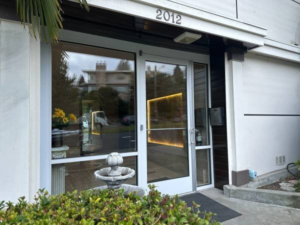 Foto del edificio - 2012 Thorndyke Ave W