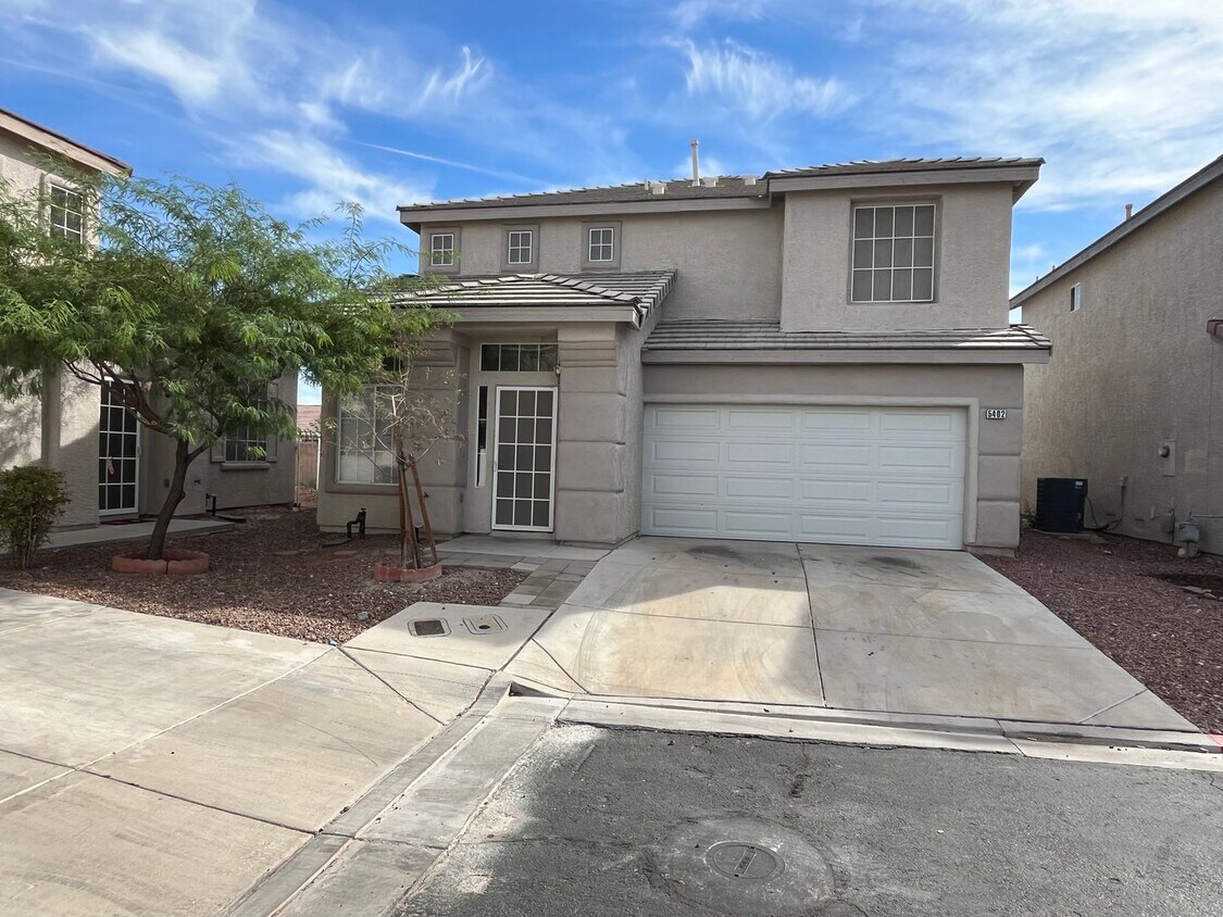 Primary Photo - Charming 3 bedroom, 2.5 bathroom home!