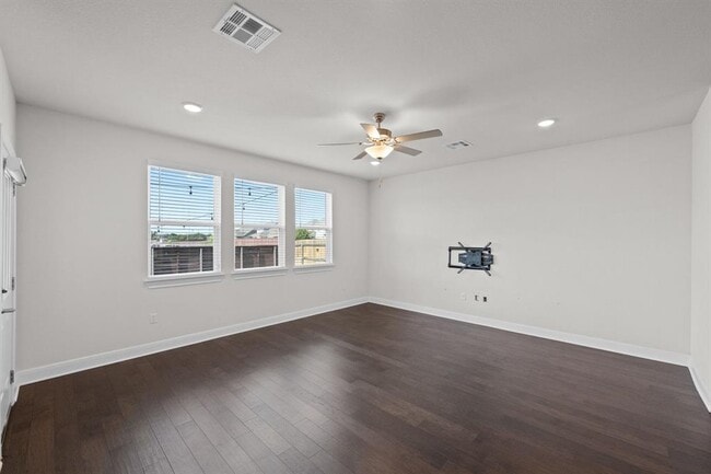 Building Photo - 2807 Mary Elizabeth Dr