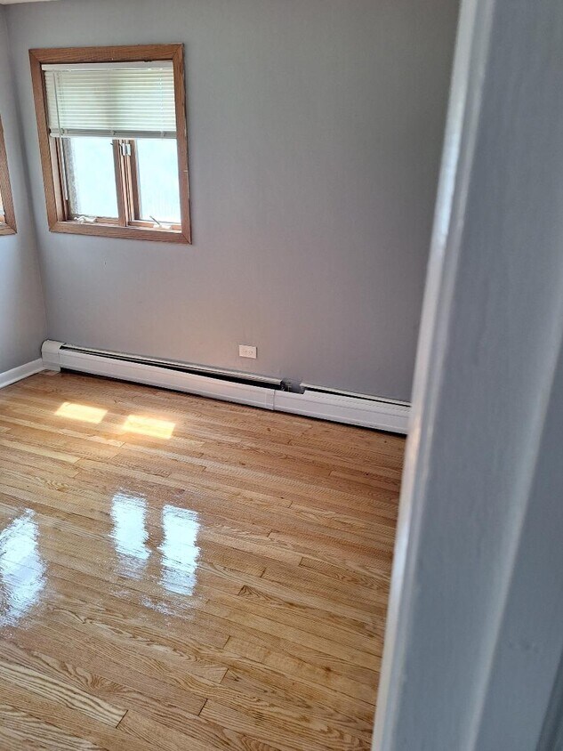 Foto principal - 14047 S Tracy Ave