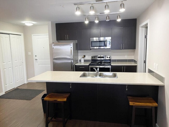 Building Photo - Elk Pointe Estates