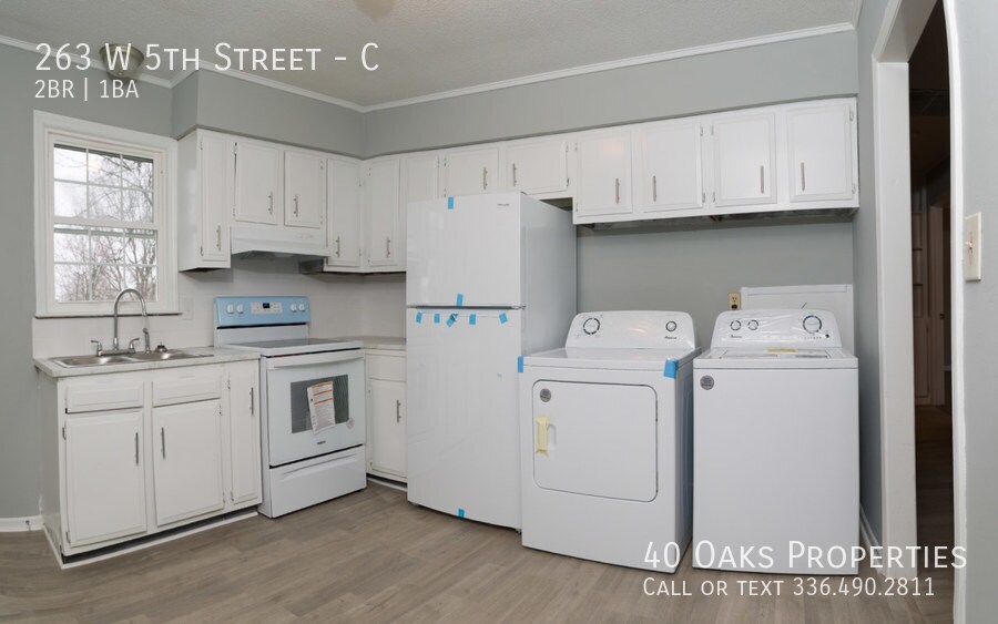 Primary Photo - 263 W 5th St