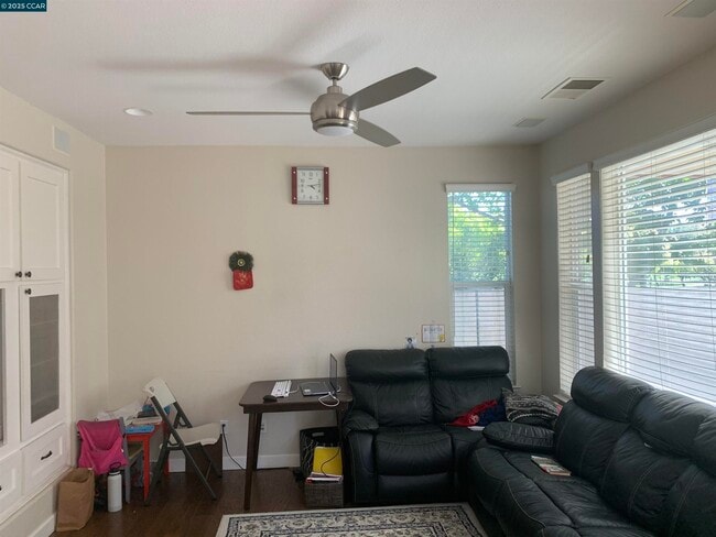Building Photo - 4012 Gallaup Ct
