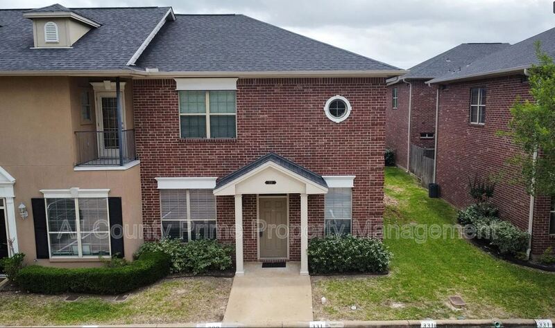 Foto principal - 331 Forest Dr Loop