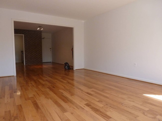 Building Photo - 2711 Ordway St NW