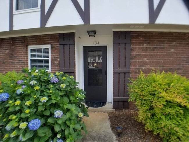 Photo - 1108 Tiger Blvd Apartment