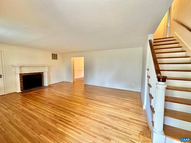Building Photo - 2278 Hansens Mountain Rd
