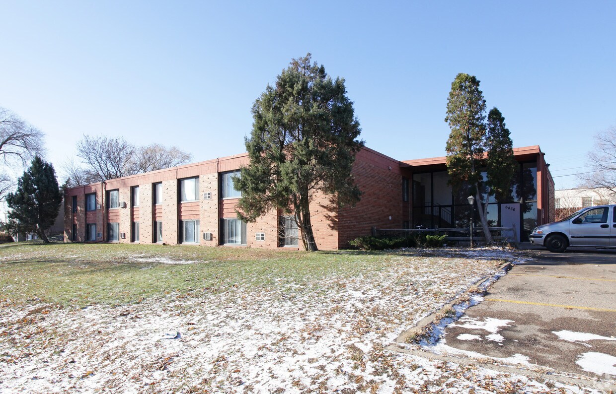 Building Photo - 6436 Oliver Ave S