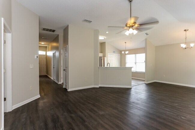 Foto del edificio - 8349 Swanton Ln