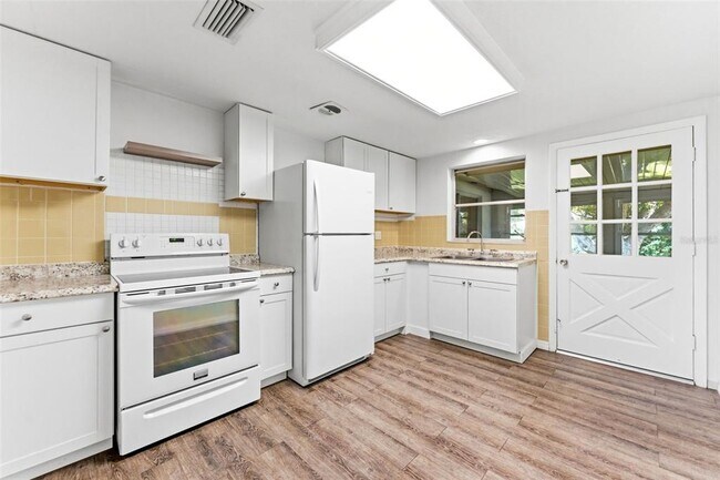 Building Photo - 7814 Talisman Dr