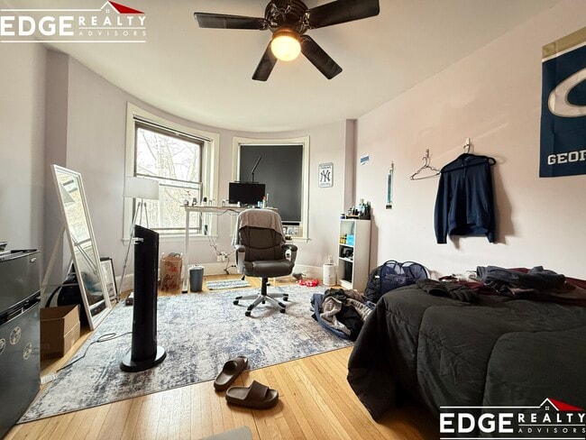 Building Photo - 316 Saint Paul St