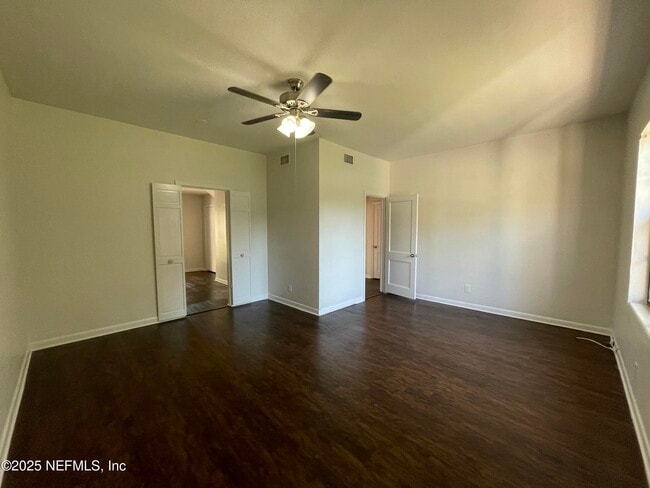 Building Photo - 5258 Janice Cir S
