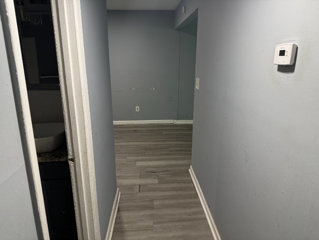 Foto del edificio - 575 Springwood Dr