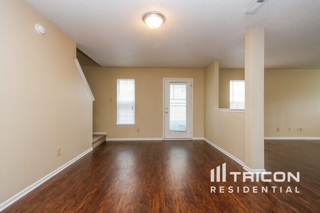 Foto del edificio - 13411 All American Rd