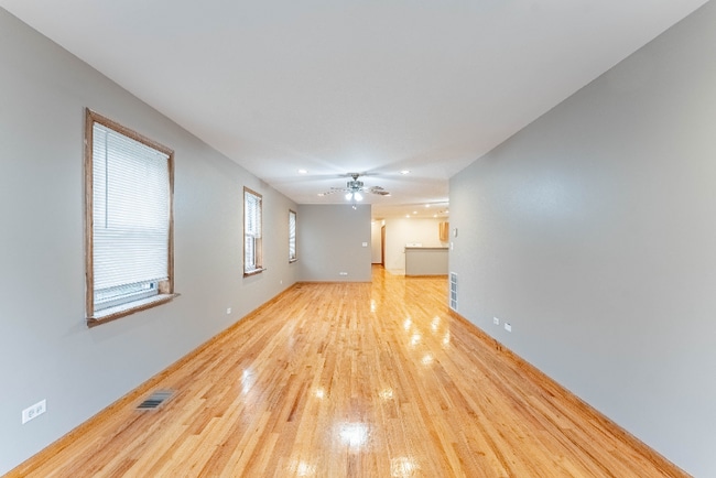 Foto del edificio - 1926 S Shelby Ct