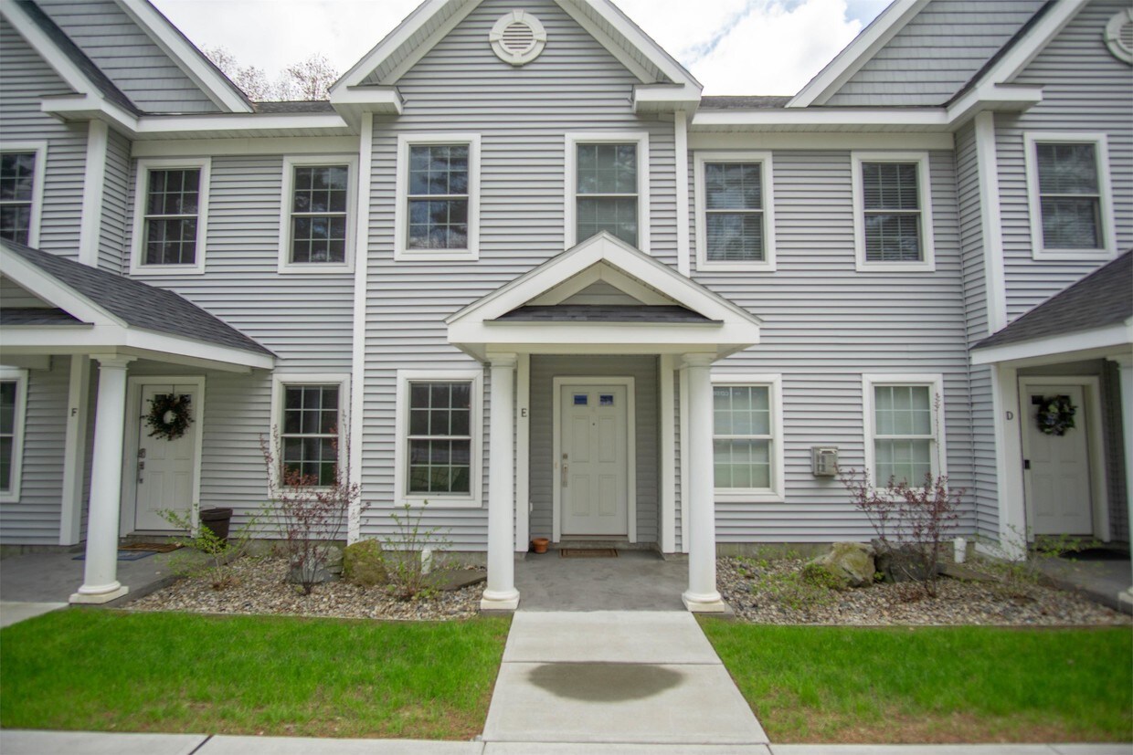 Primary Photo - 318 Ballston Ave
