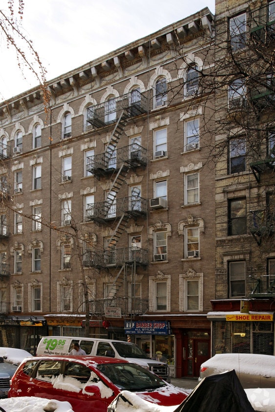Primary Photo - 76 E 7th St
