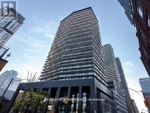 Building Photo - 125 Peter St