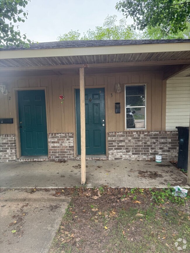 Building Photo - 339 Cash Ave