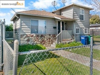 Building Photo - 961 71st Ave