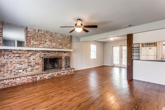 Building Photo - 2212 Lanier Dr