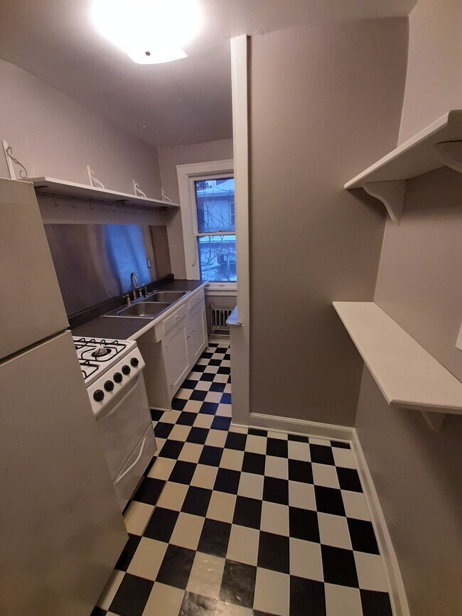 Foto del edificio - 1310 W 28th St