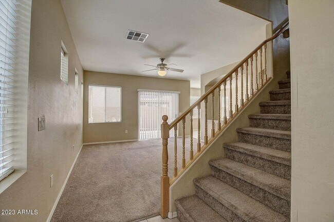 Building Photo - 3019 W Cavalry Dr