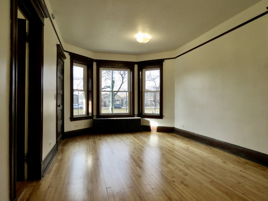 Living Room 1 - 3027 S Bonfield St