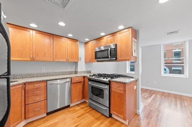 Foto del edificio - 198 Endicott St