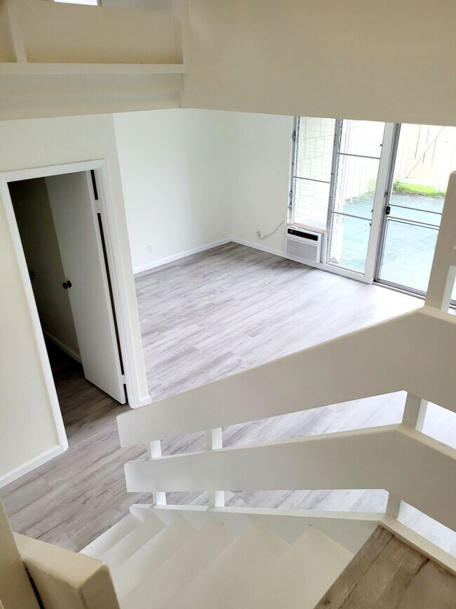 Foto del edificio - Available July 1, 2026 | A 3 Bedroom, 2.5 bath Townhouse with 2 parking stalls in Hokuala Hale