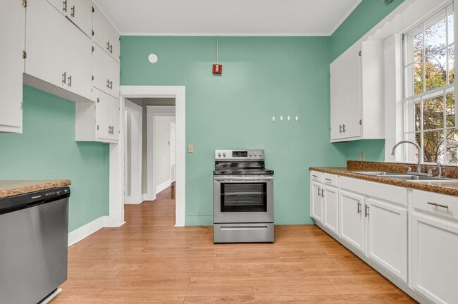 Foto del edificio - 402 N Gloster St