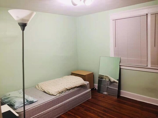 Bedroom3 - 2287 S Overlook Rd