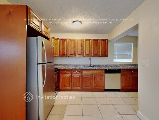Foto del edificio - 854 W Jasmine Dr
