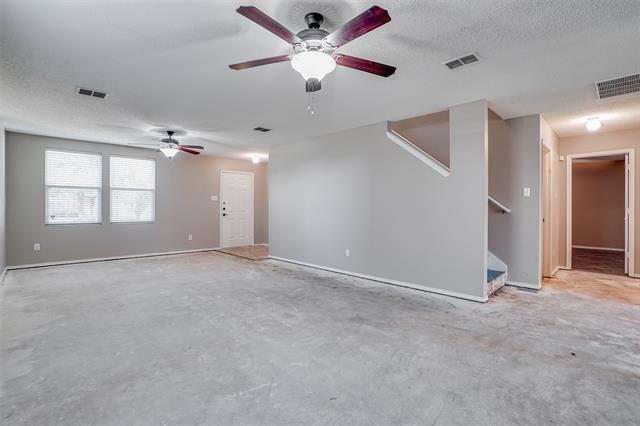 Foto del edificio - 5504 Comanche Wells Dr