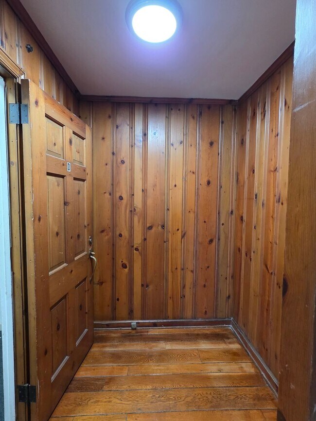 Foto del edificio - 2920 Woodpipe Ln