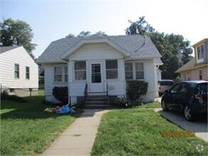 Building Photo - 1209 S 55th St