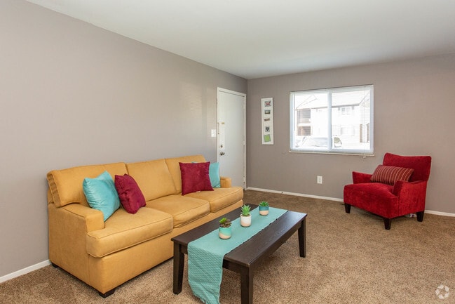 2 Bed/ 1 Bath Apartment - Brandt OH LP