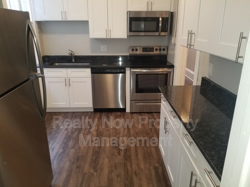 4088 Erie St Unit Apt 15, Willoughby, OH 44094 Condo for Rent in