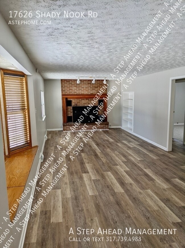Building Photo - 17626 Shady Nook - 2. bed/2 bath in Westfield